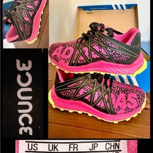 adidas Pink Black Trail Running Shoes with Neon Yellow Soles EXCELLENT CONDITION